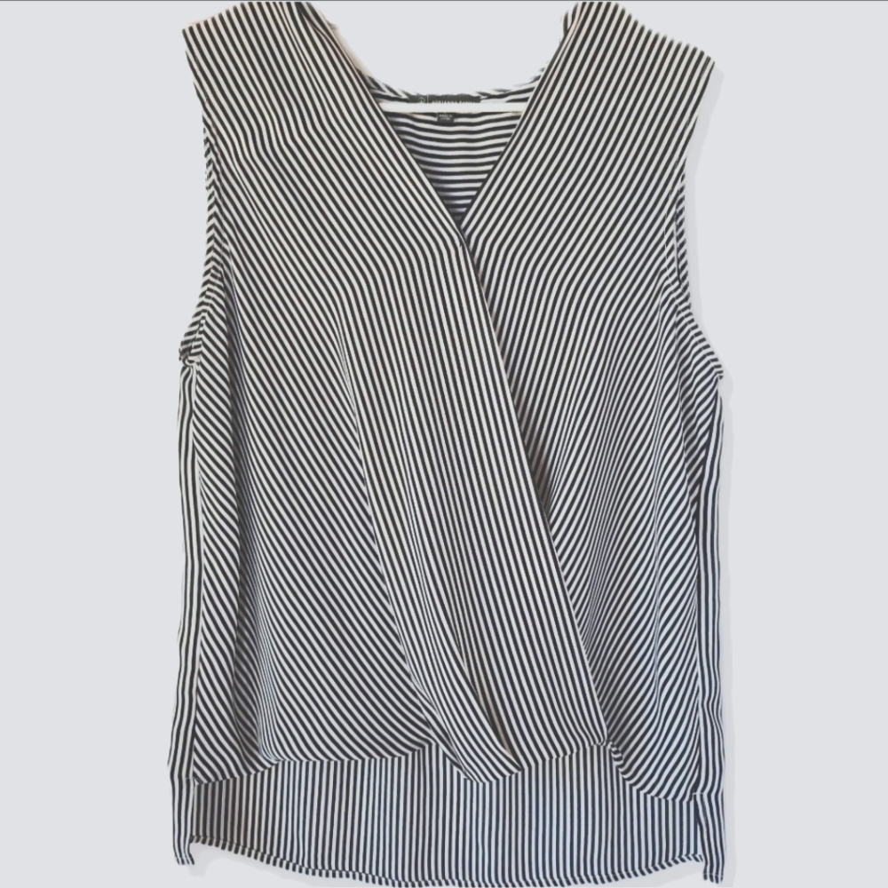 NWOT | Adrianna Papell | Women's Sleeveless Black & White Striped Blouse | M
